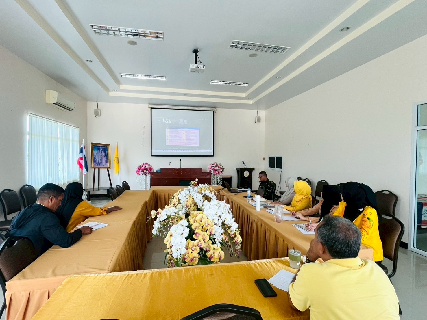 ร่วมประชุมโครงการสร้างการรับรู้ในการเป็นหน่วยรับงบประมาณตรงขององค์การบริหารส่วนตำบล (อบต.) จำนวน 76 จังหวัด ผ่านรูปแบบออนไลน์